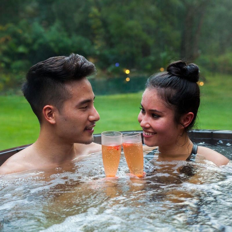 romantic-getaways-victoria-mountain-resort-escape-for-couples